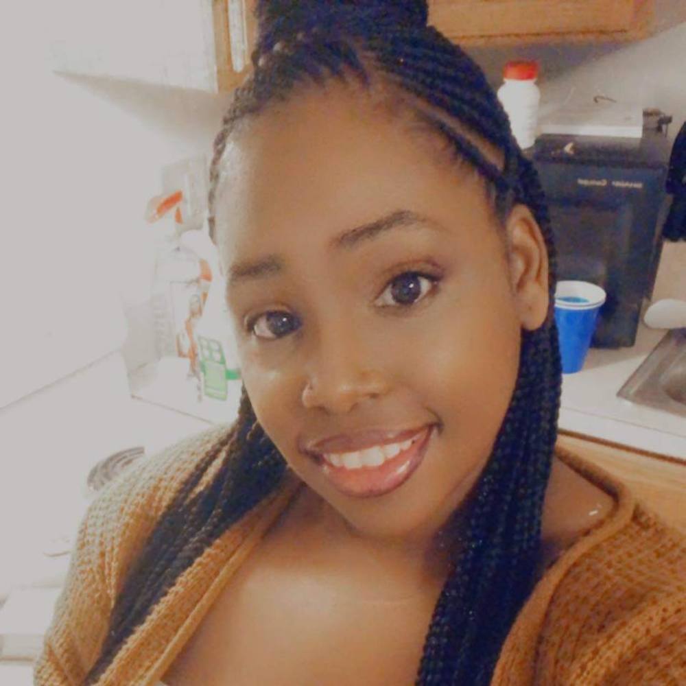 Meet your Posher, Hadiza